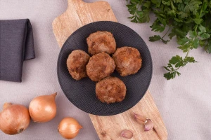 Kotlety mielone (1szt = ~120g)