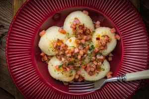 Pyzy z mięsem 8szt (~500g)