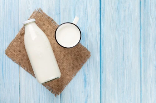 Kefir wiejski 500 ml w szklanej butelce – Serowarnia Sery Kosińscy